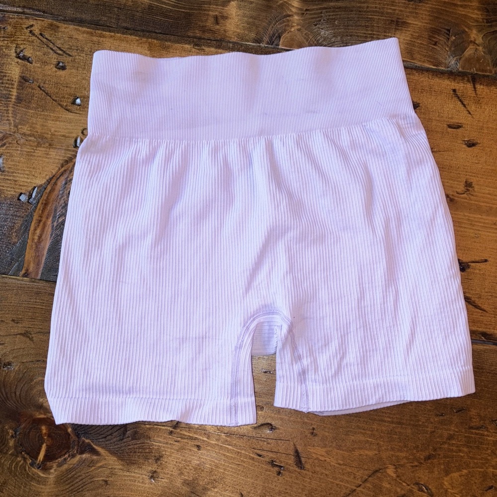 Women's Lavender Ribbed Bike Workout Athletic Gym Shorts Size L